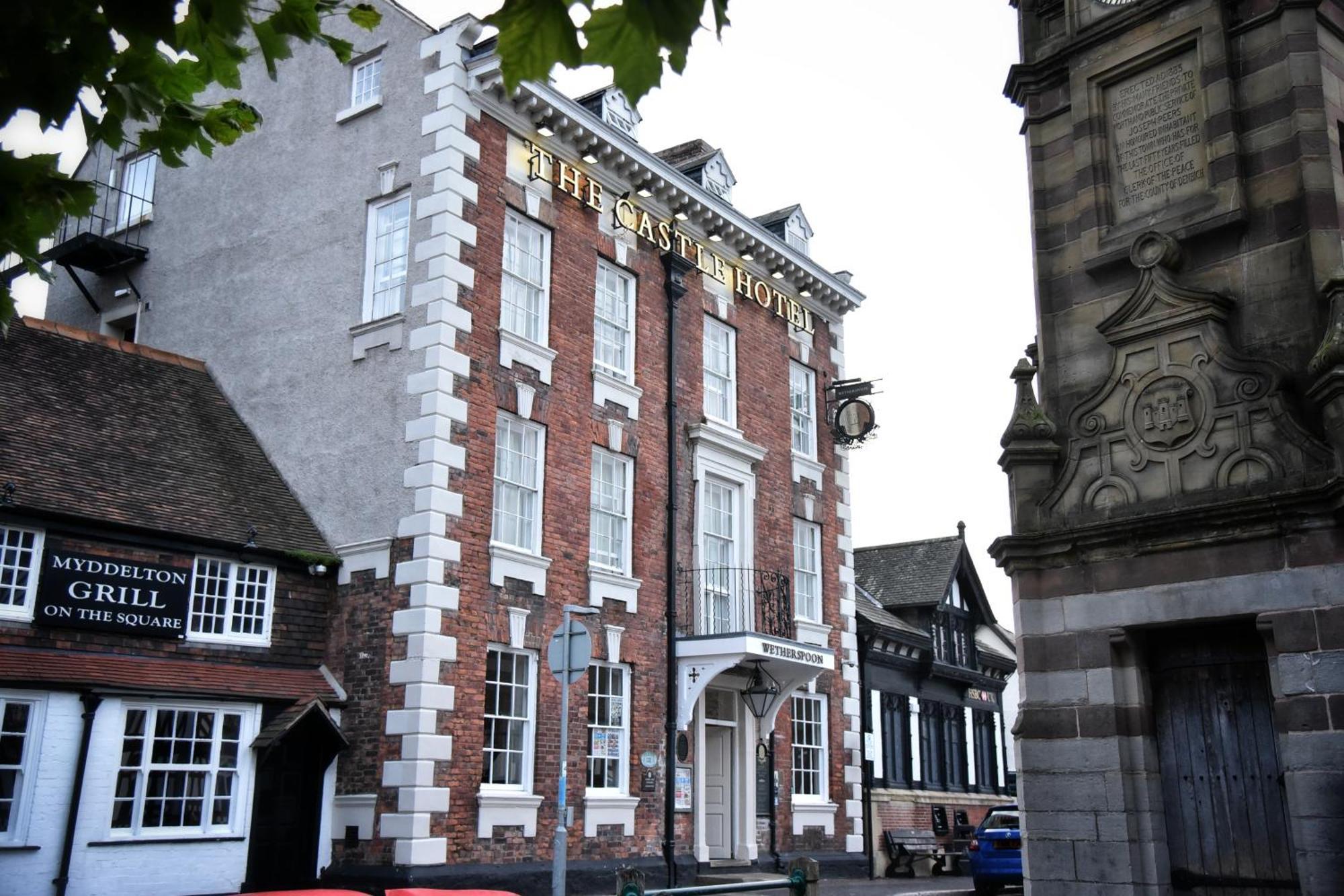 The Castle Hotel Wetherspoon Ruthin Exterior foto